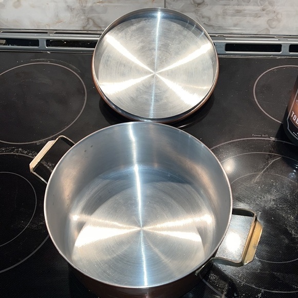 5Q Odi Portugal Round Copper Pot with Lid - Picture 5 of 8